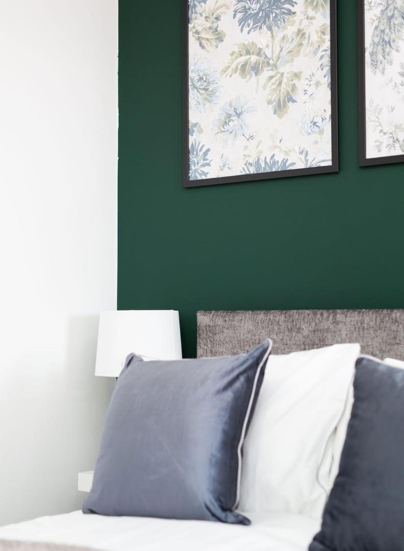 Studio Apartment With 65" Smart Tv Newport  Eksteriør bilde