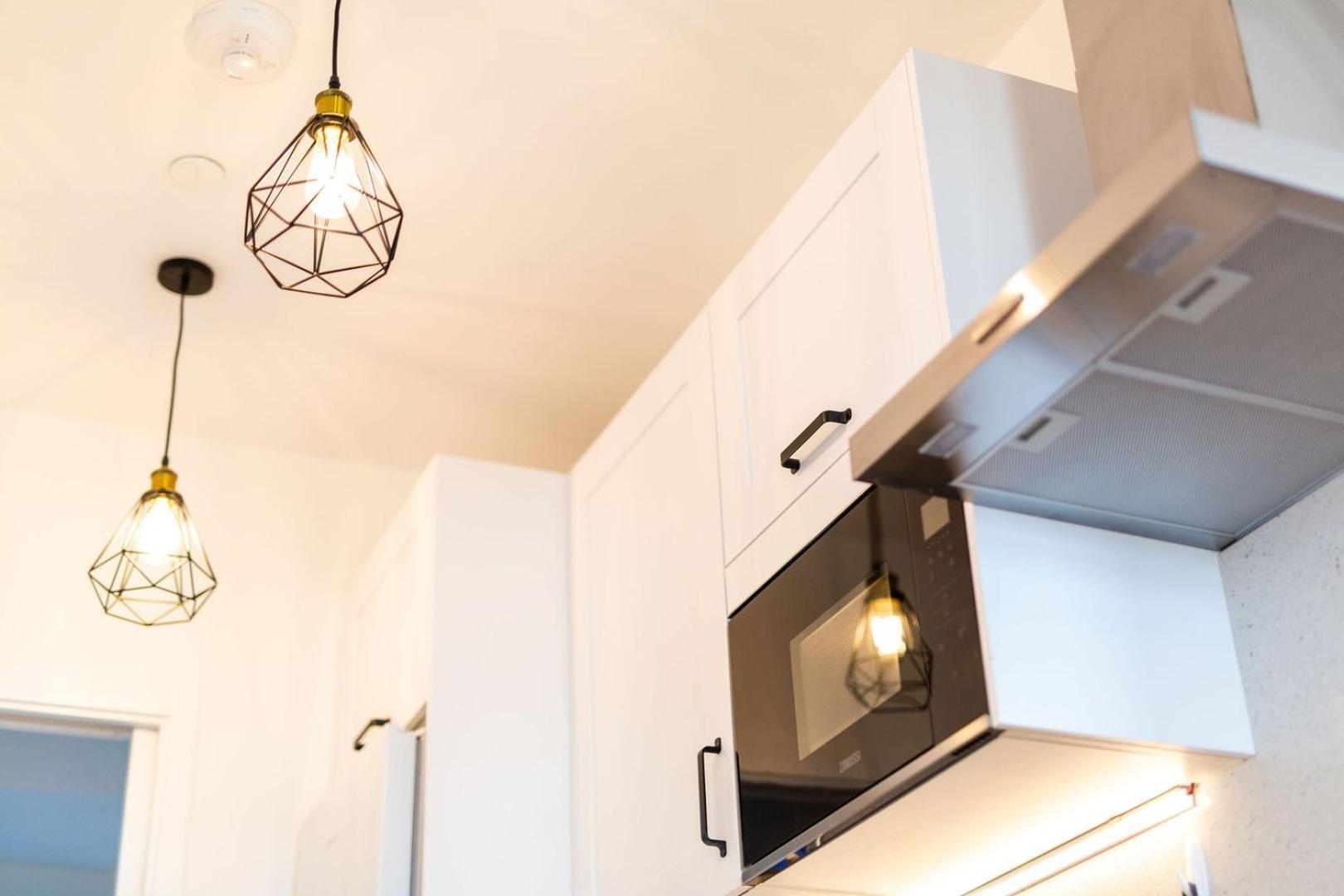 Studio Apartment With 65" Smart Tv Newport  Eksteriør bilde