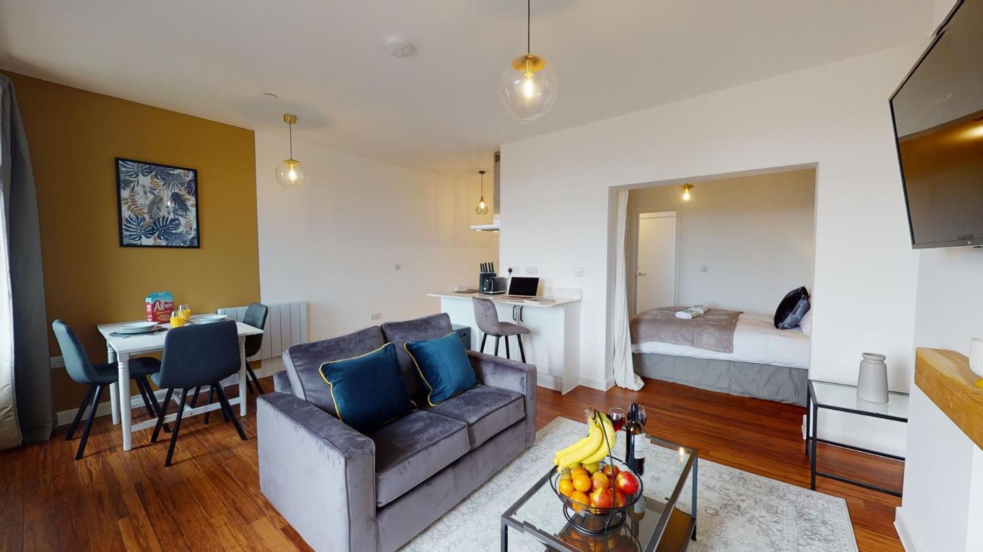 Studio Apartment With 65" Smart Tv Newport  Eksteriør bilde